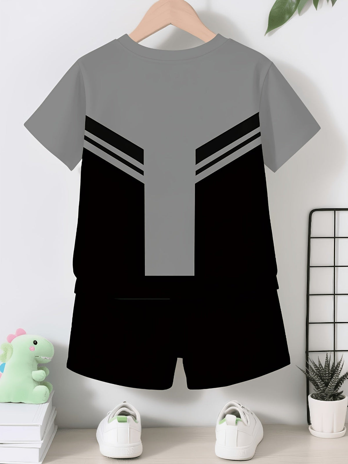 Baby Boys' Color Block T-Shirt and Shorts Set with Bold Letter Graphics for Casual Summer Outfits