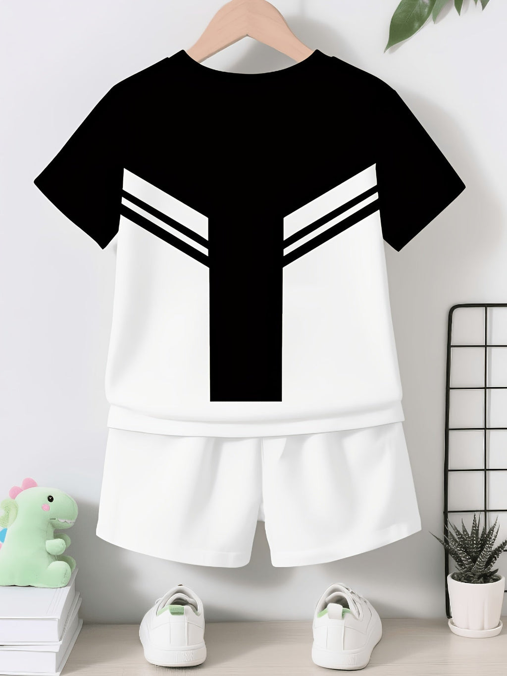 Baby Boys' Color Block T-Shirt and Shorts Set with Bold Letter Graphics for Casual Summer Outfits