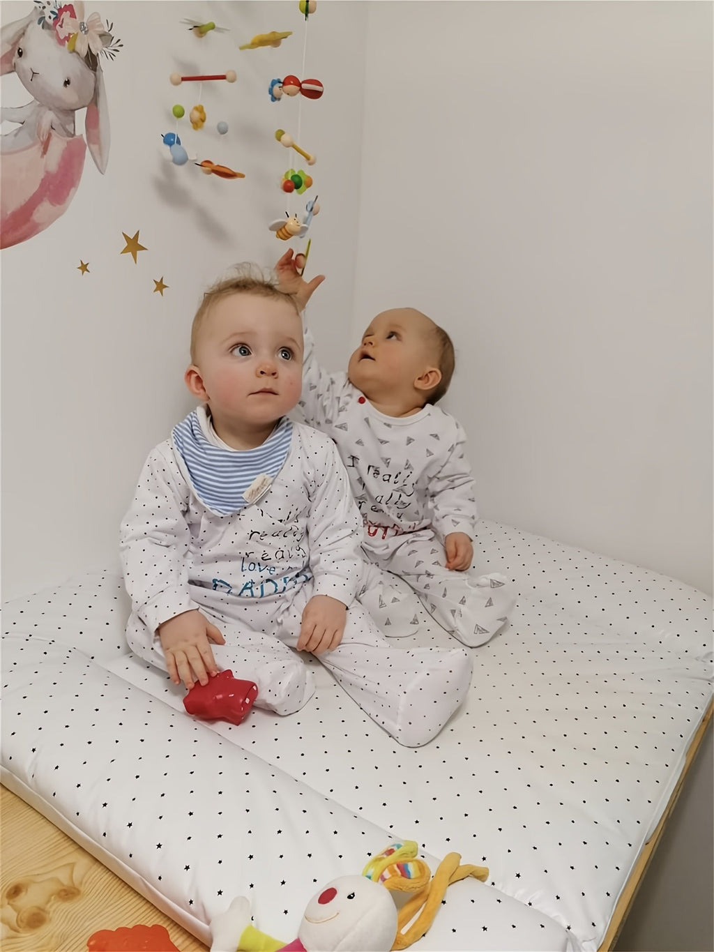 Baby Daddy and Mummy Footed Rompers 2-Pack with Long Sleeves and Family Slogan Prints for Everyday Outfits