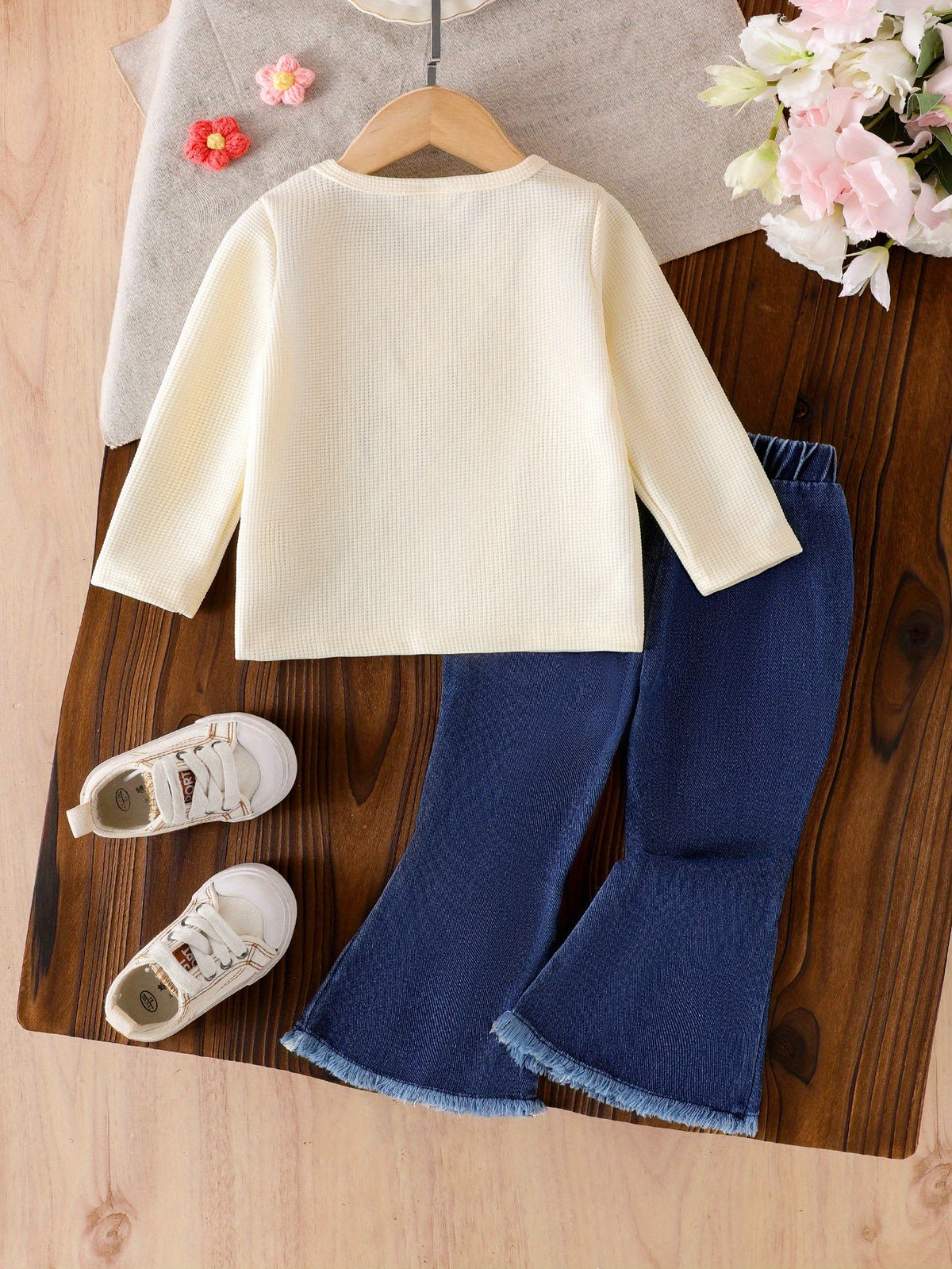 Baby Girl Floral Top and Flare Jeans Set with Three-Dimensional Flowers for Spring and Fall Outfits