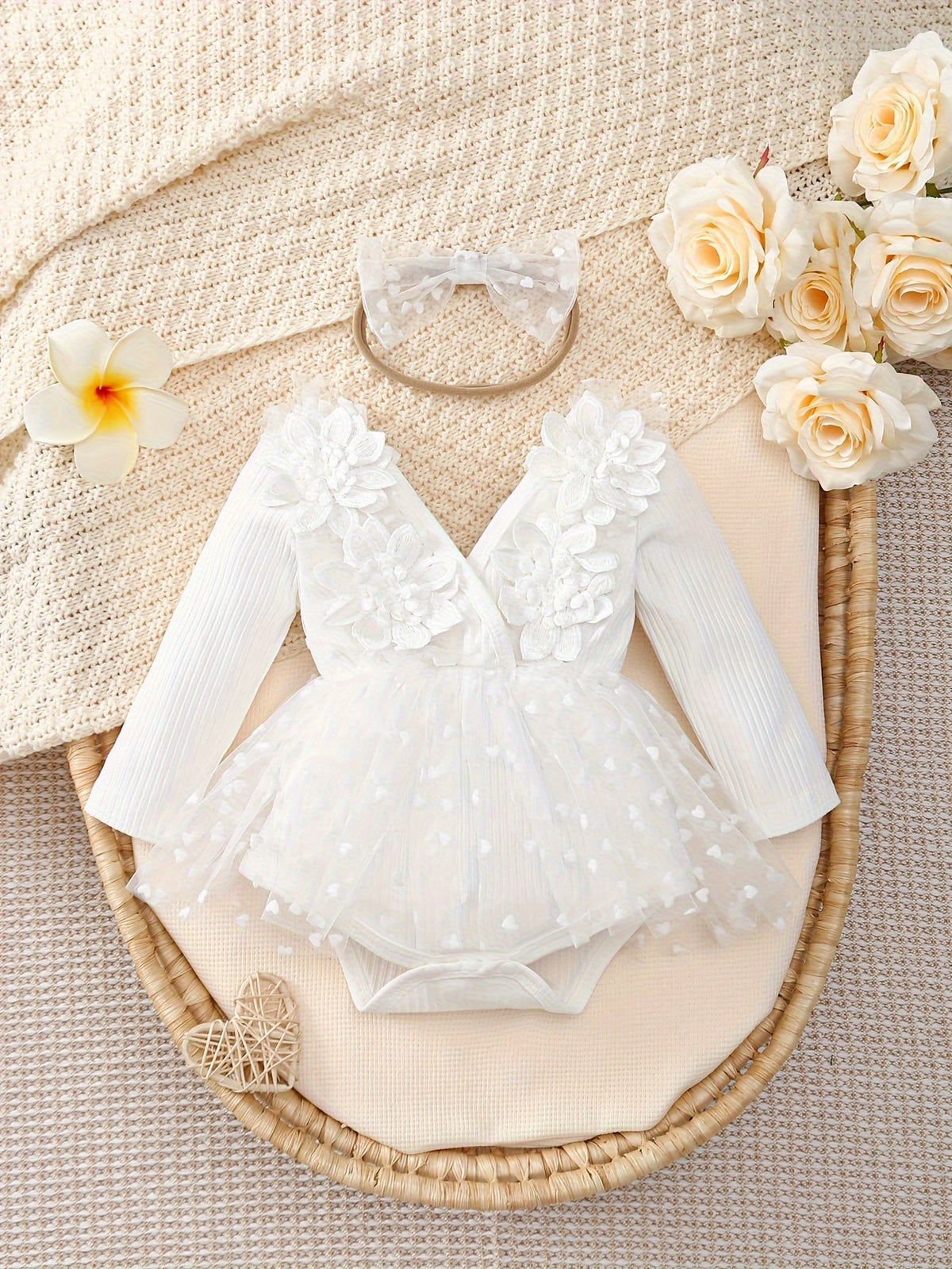 Baby Girls' White Floral Skirted Bodysuit and Bow Headband Set with Long Sleeves and Heart Pattern Tulle