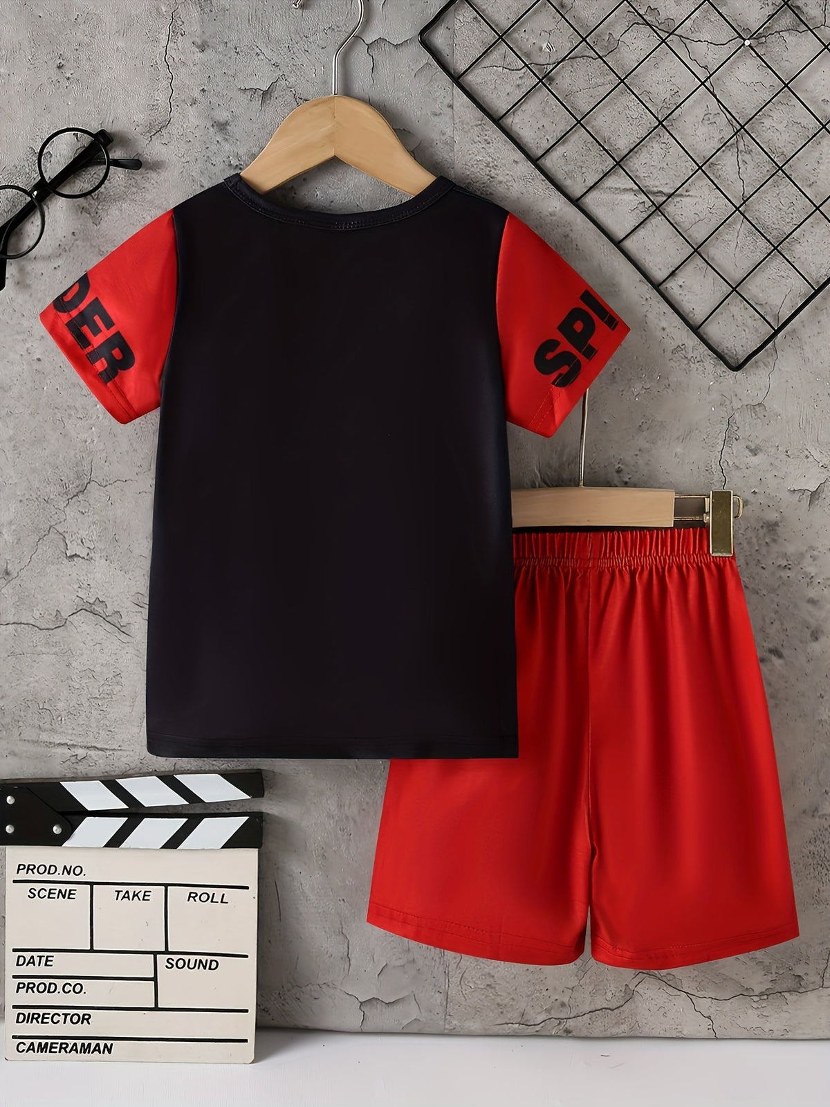 Boys' Random Shorts Outfit with Printed Short Sleeve T-Shirt, One Two-Piece Set for Summer Wear