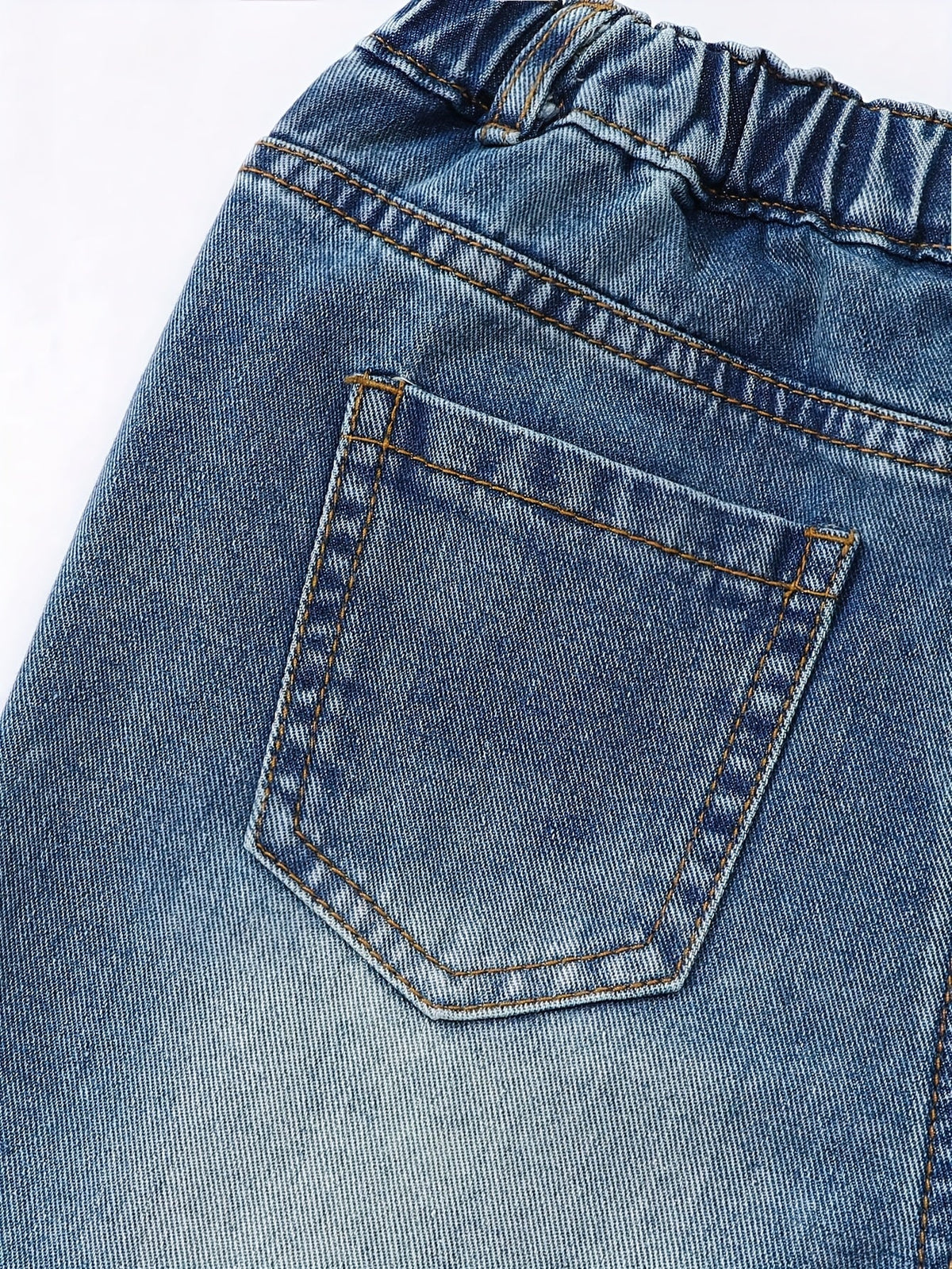 Girls' Jeans Set with an Apricot Sweatshirt and Washed Blue Wide Leg Denim Pants Featuring Heart Hem Details