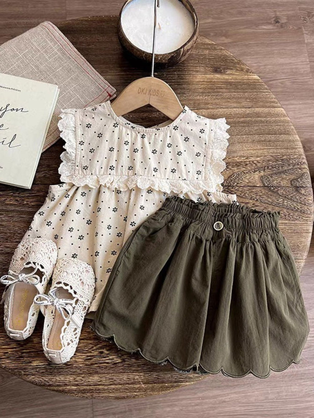 Girls' Floral Shorts Set with Lace-Trimmed Cream Top and Fern Green Ruffled Shorts for Summer Outfits