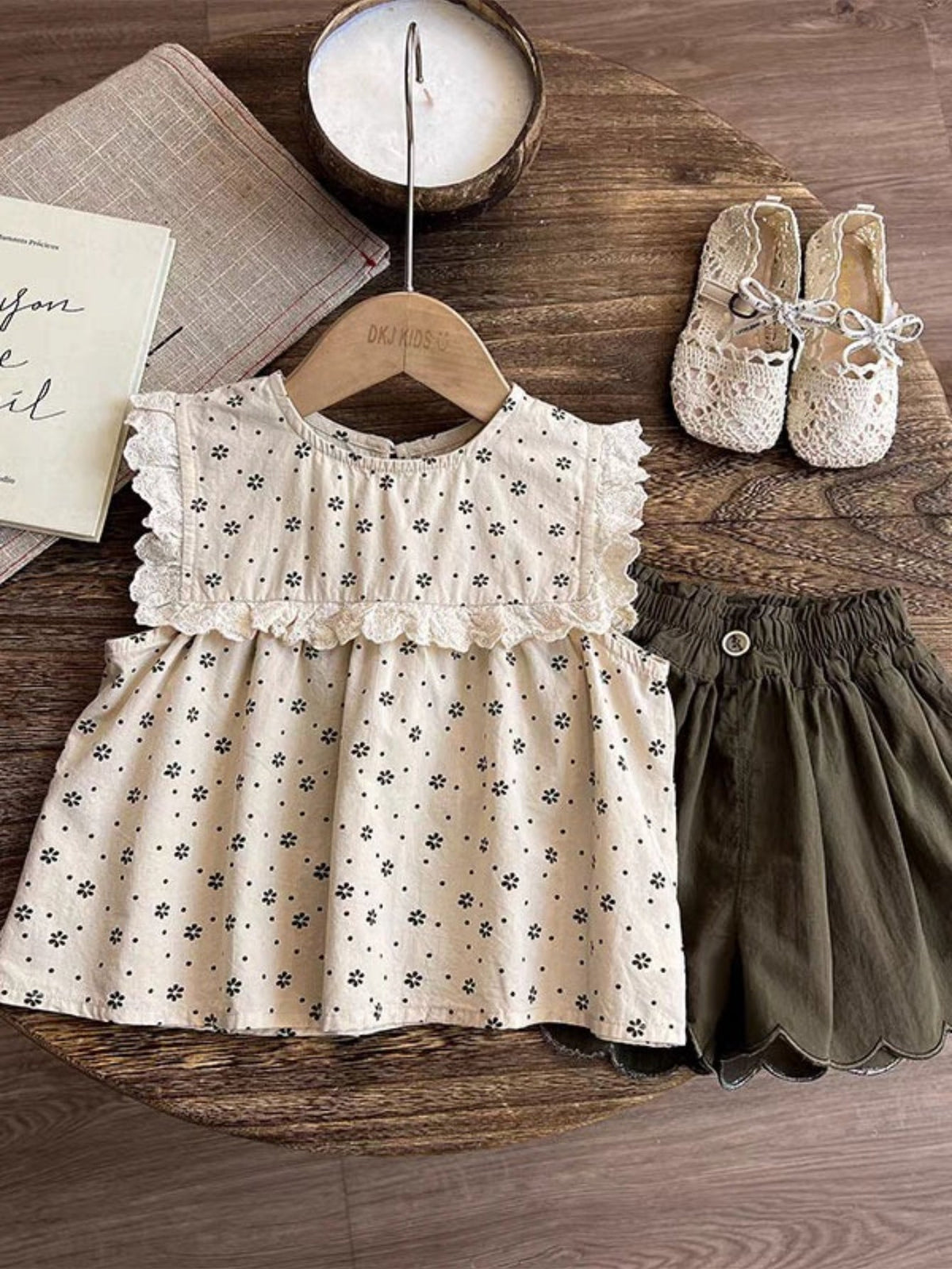 Girls' Floral Shorts Set with Lace-Trimmed Cream Top and Fern Green Ruffled Shorts for Summer Outfits