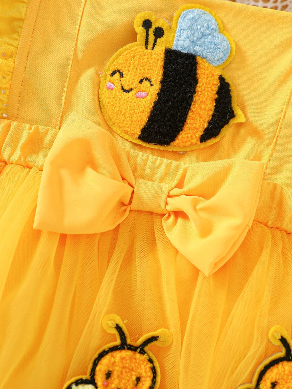 Baby Girls' Yellow Bee Romper and Hat Set with Ruffle Sleeves and a Bow for Sunny-Day Outings