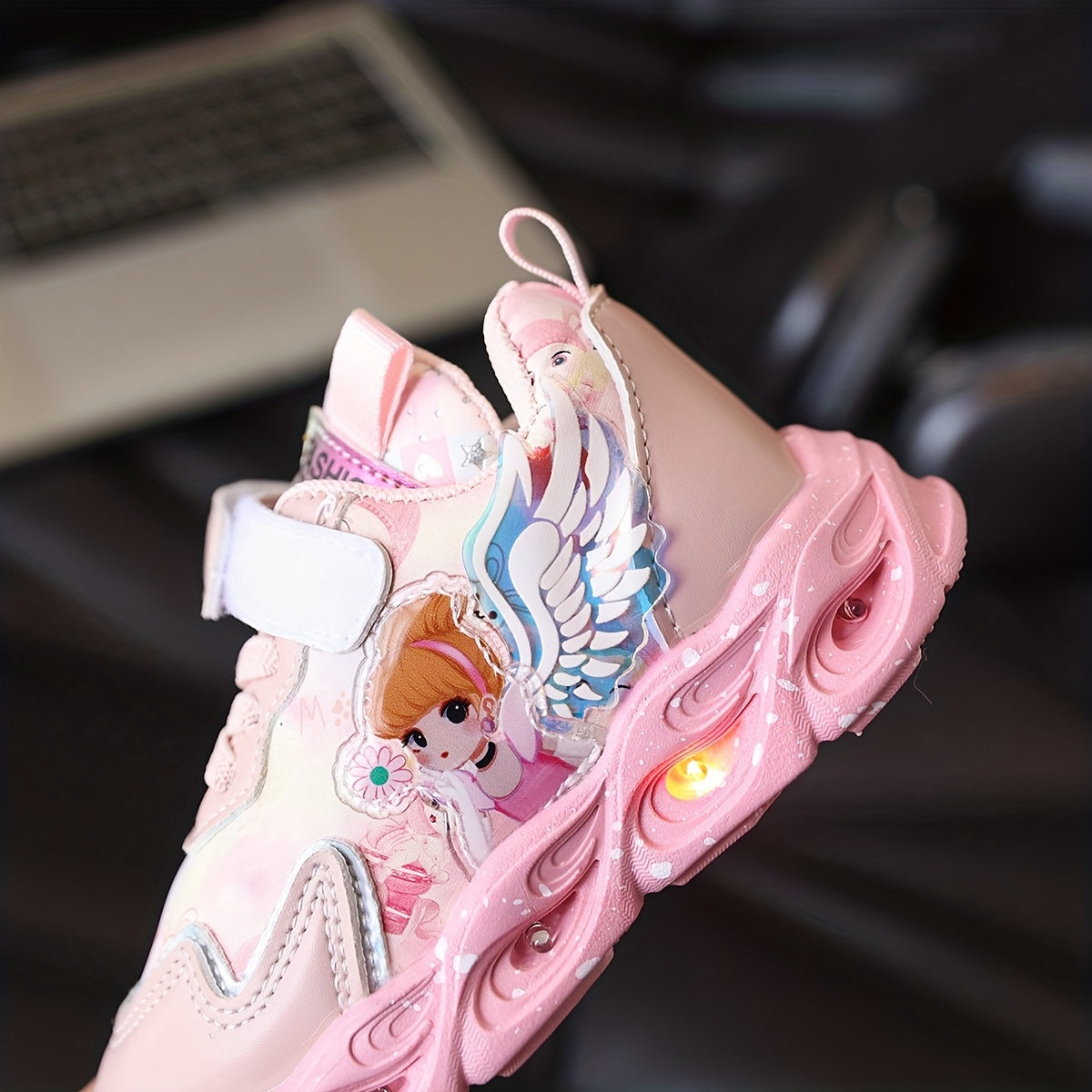 Girls' Light-Up Sneakers with Cartoon Wing Details and Colorful LED Soles in Pink or Purple for Playful Outfits