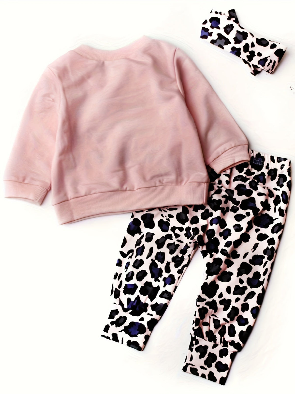 Baby Girls' Three-Piece Outfit Set with a Pink Slogan Top and Leopard Print Pants for Casual Daywear